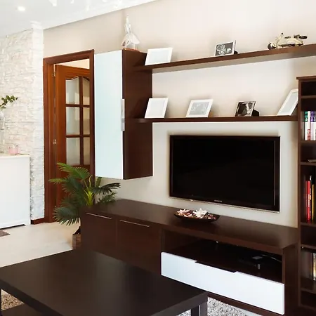 Piso Ladeira アパート バイヨーナ